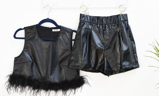 faux leather pleated shorts