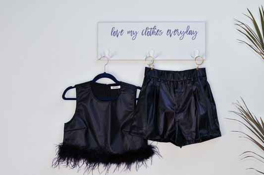 faux leather pleated shorts